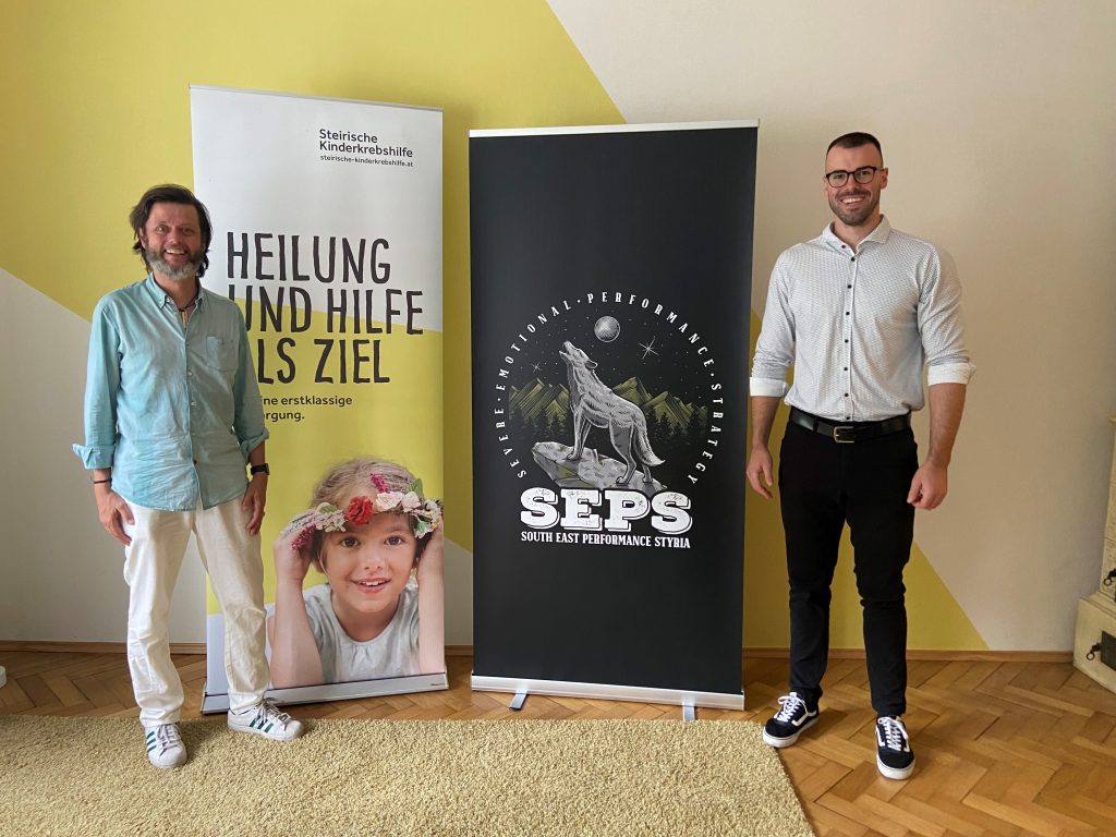 Stefan Kniely (rechts) und Klaus Molidor von der Steirischen Kinderkrebshilfe